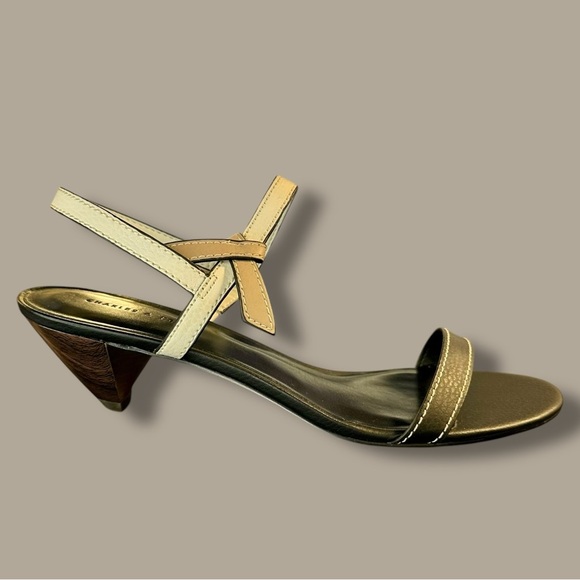 NWOT Charles & Keith Black & White Colorblock Bow-Detail Wooden Cone Heels Sz 11 - Picture 13 of 16